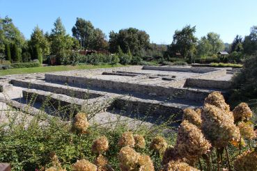 Roman Ruin Garden, Heviz