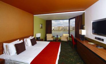 RiverView Double Room with Extra Bed