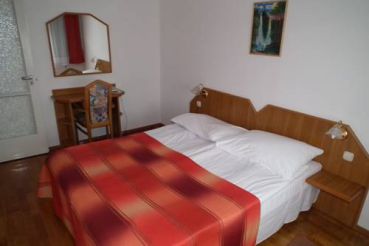 1-Room Apartment (2 adults)