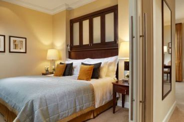 Junior Suite with Executive Club Access