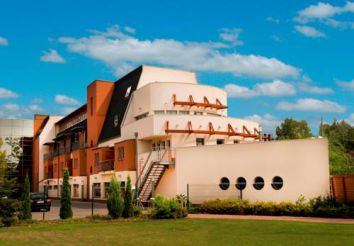 Holiday Beach Budapest Wellness Hotel with Sauna Park