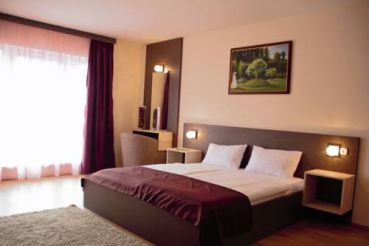 Triple M Hotel