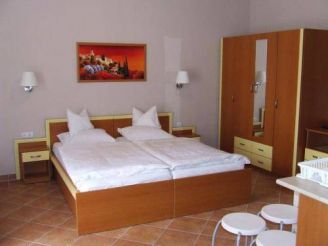 Apartment (2 Adults)