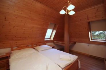 Superior Family Room (2 Adults + 2 Children)
