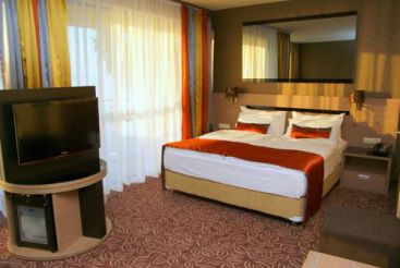 Premium Junior Suite with Lake View