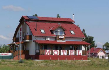 M0 Motel Taksony