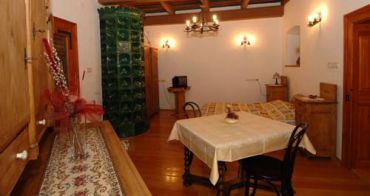 One-Bedroom Apartment (2 Adults)