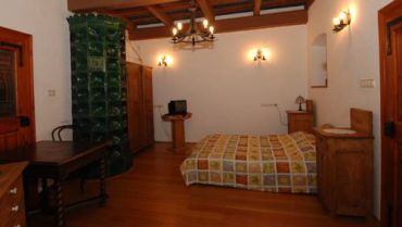One-Bedroom Apartment (2 Adults)