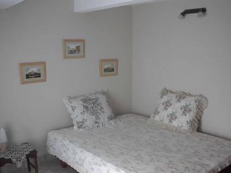 Apartment (4 Adults)