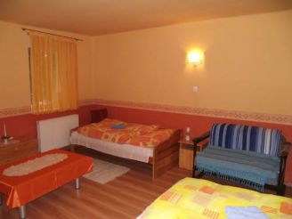 Standard Double or Twin Room with Shared Bathroom
