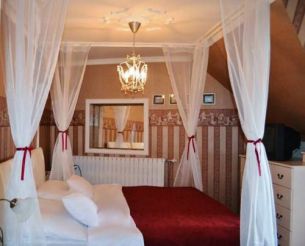 Queen Suite