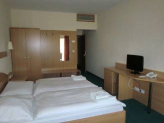 Double or Twin Room with Extra Bed