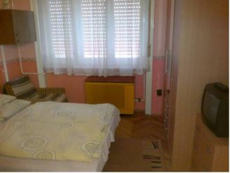 Двухместный номер с 1 кроватью и собственной ванной комнатой вне номера
