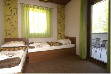Двухместный номер с 2 отдельными кроватями и балконом
