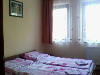 Two-Bedroom Apartment (6 Adults)