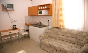 One-Bedroom Apartment - With Entrance Ticket
