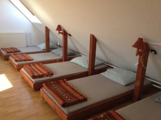 Single Bed in 8-Bed Dormitory Room with Shared Bathroom Facilities