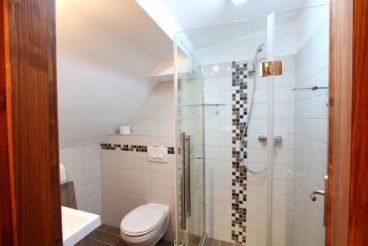 Double or Twin Room with Shared Bathroom