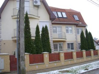 Margit apartman Szurmai