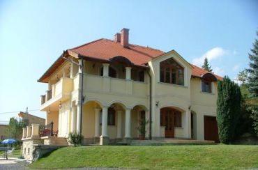 Bruckner Villa Apartman