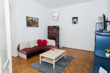 Tranquil flat next to the Budapest Central Park
